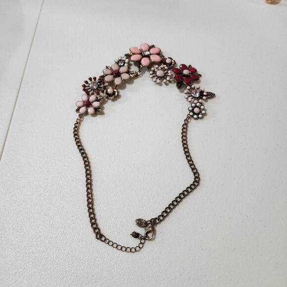 Charming Charlie Vintage Floral Enamel Statement Bib Necklace - Picture 6 of 9